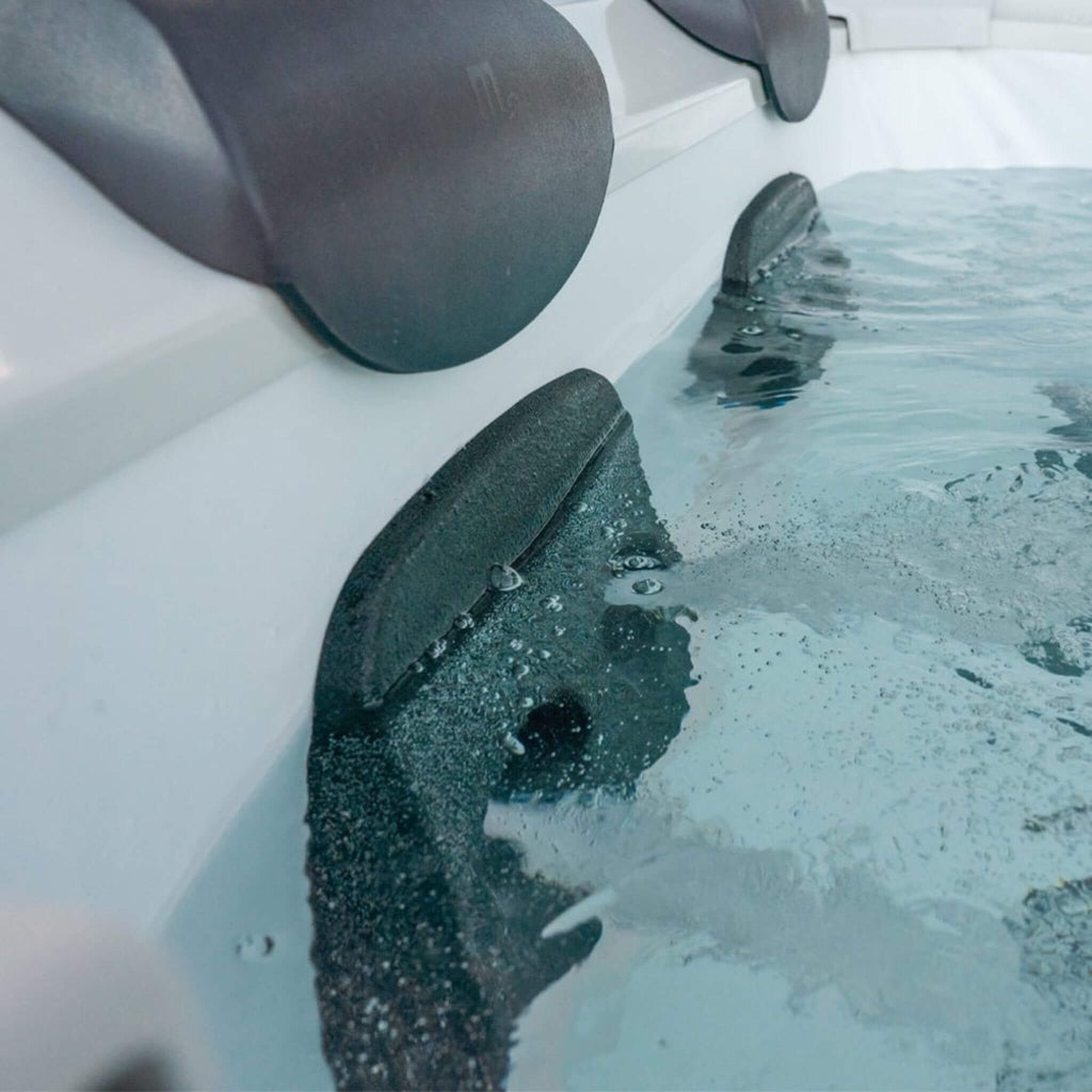 MSpa Oslo Supreme 6-Person 120 Jets Square Spa W/ LED Lights & Integrated App Control [F-OS063W] (SAK93516) – SAKSBY WHOLESAL