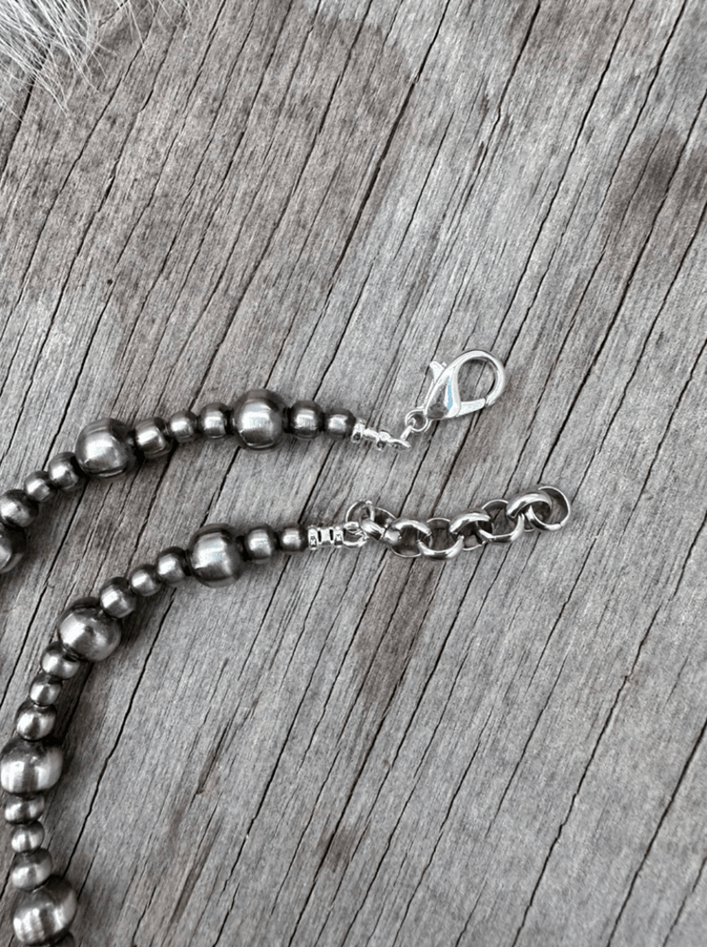Wild Junkie Multi Size Silver Pearl Necklace — Silver detail