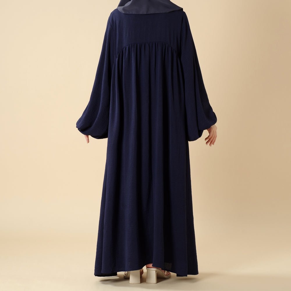 Mariam's Collection Relaxed Fit Lantern Sleeves Crepe Abaya (MA190) — detail close-up