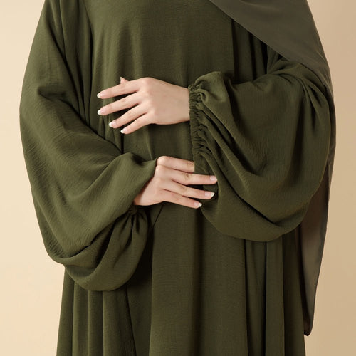 Relaxed Fit Lantern Sleeves Crepe Abaya (MA190)