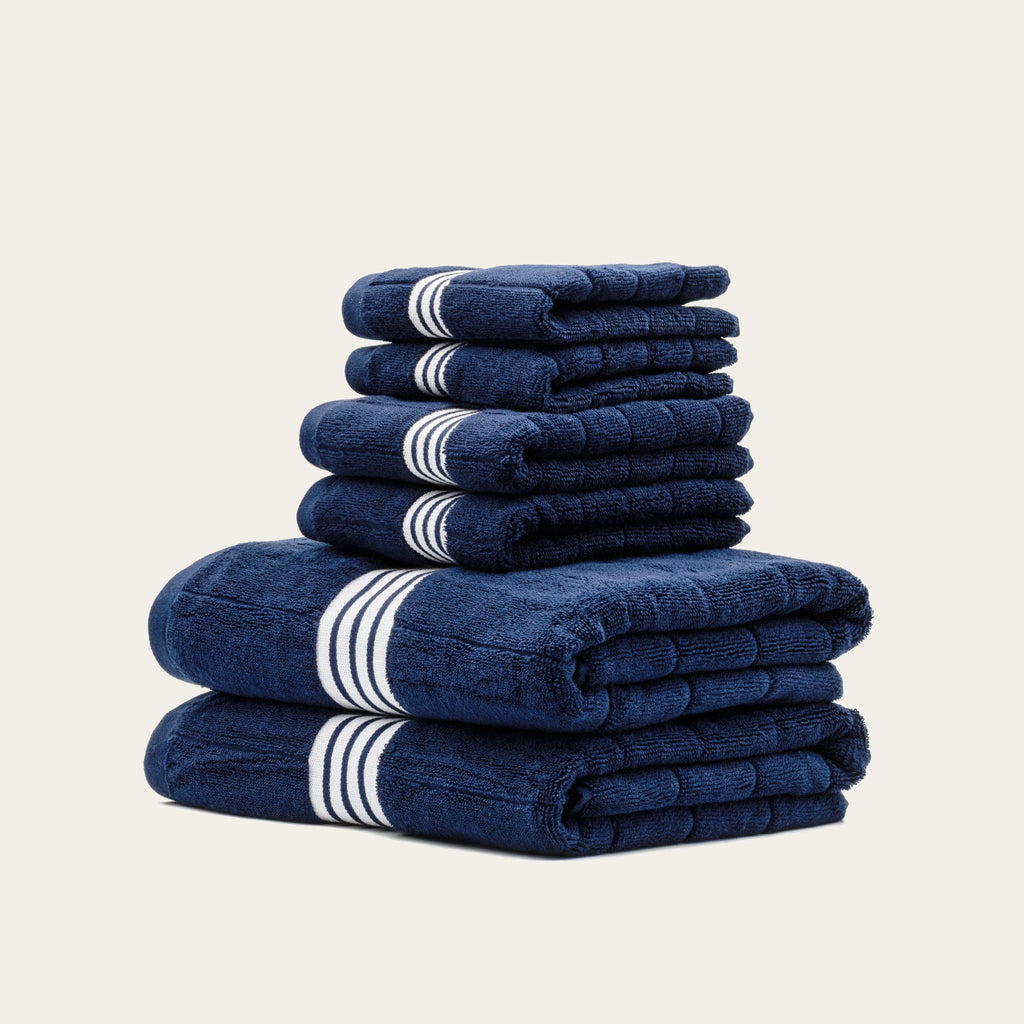 Italic Nautilus Towels — in-use photo