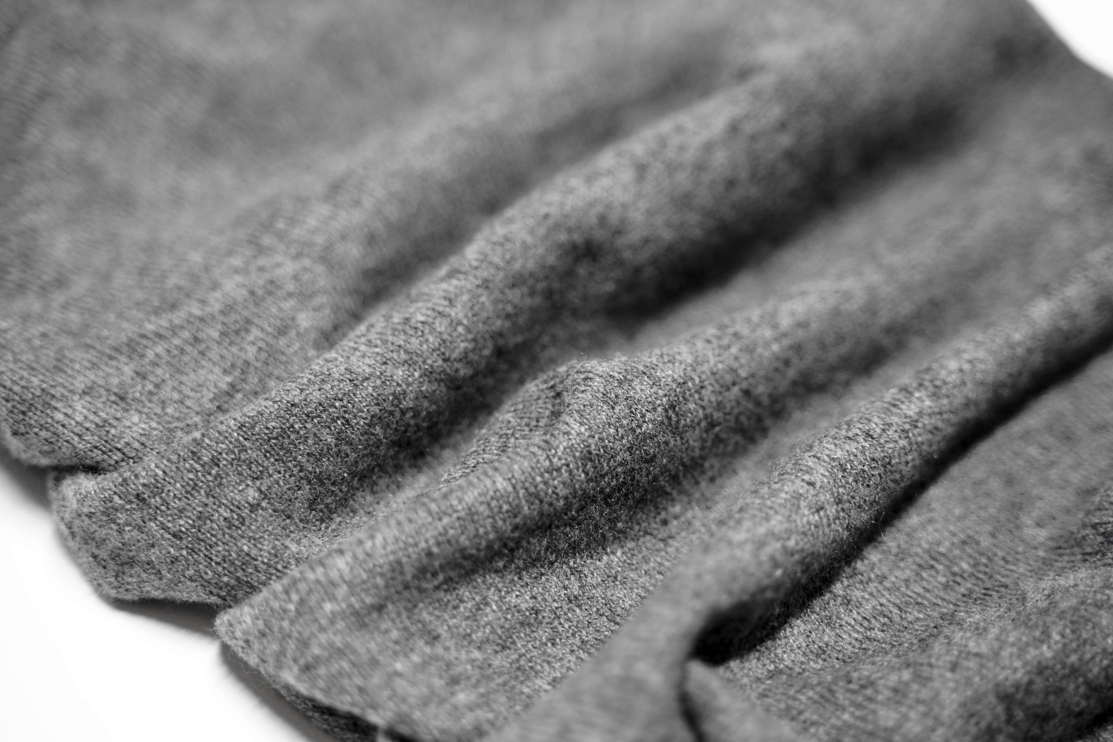 tittimitti tittimitti® 100% Cashmere Knitted Neck Gaiter Warmer Loop Scarf for Men and Women — color detail