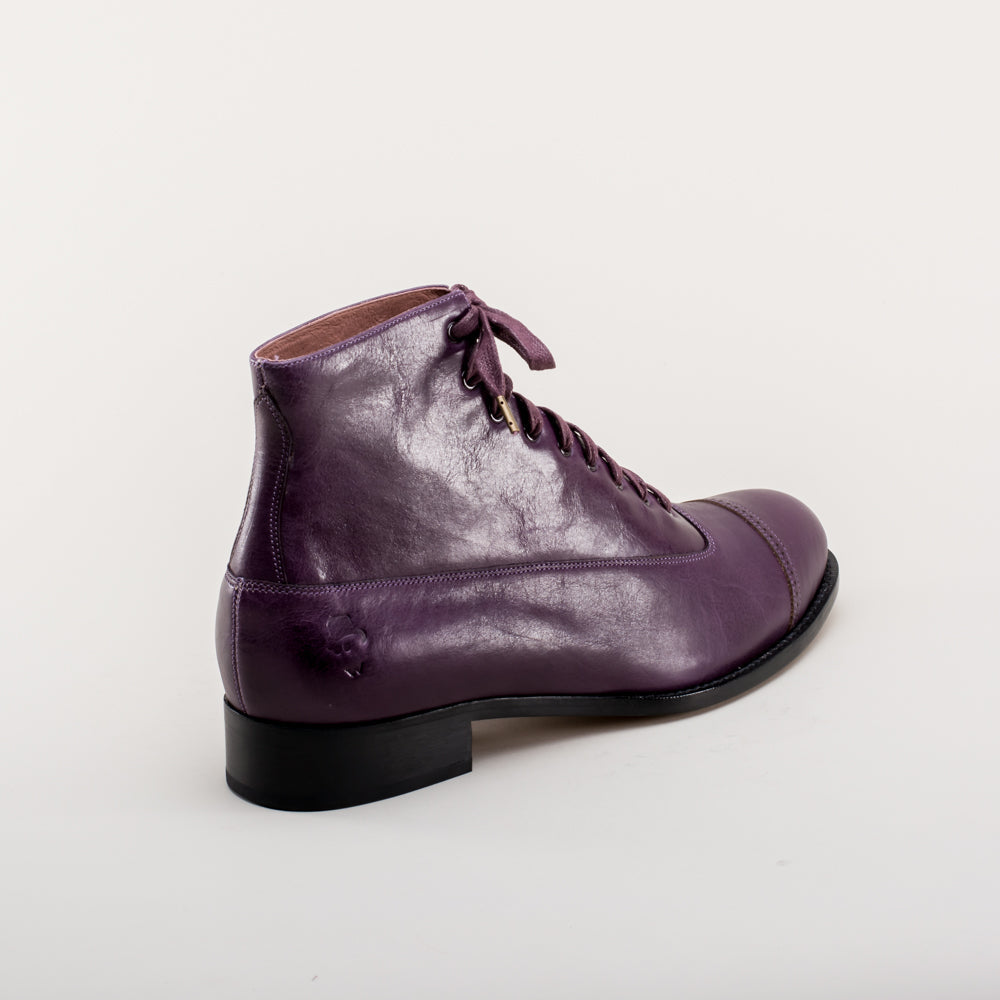 American Duchess Noble Men's Vintage Lace-Up Boots (Purple) — branding close-up