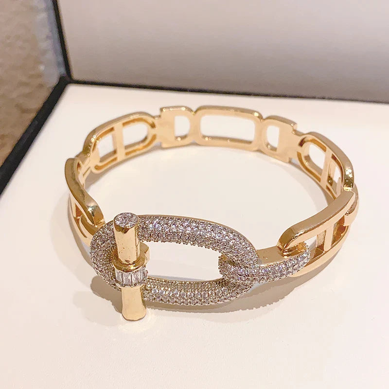 MyClosetAid MyClosetAid Sparkling Novelty Bracelet Necklace Set — lifestyle context