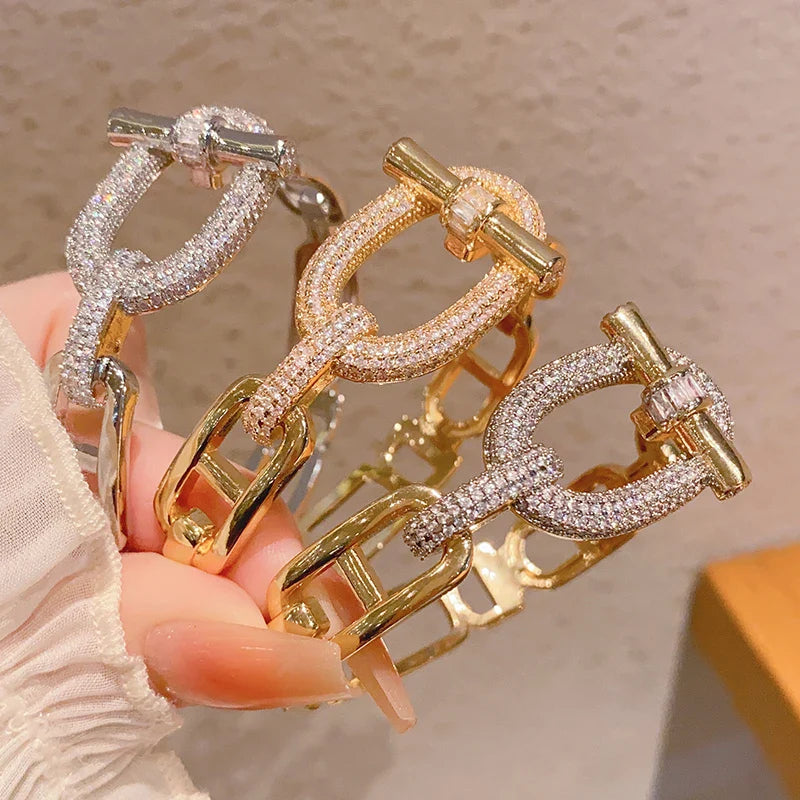 MyClosetAid MyClosetAid Sparkling Novelty Bracelet Necklace Set — side view