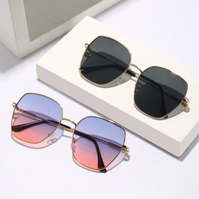 Oversized Gradient Sunglasses for Women – Face-Slimming Fashion Statement…