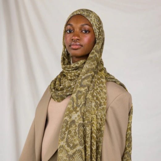 Mariam's Collection Painted Watercolor Modal Hijab in Bohemian Style (MH141) — detail shot 7