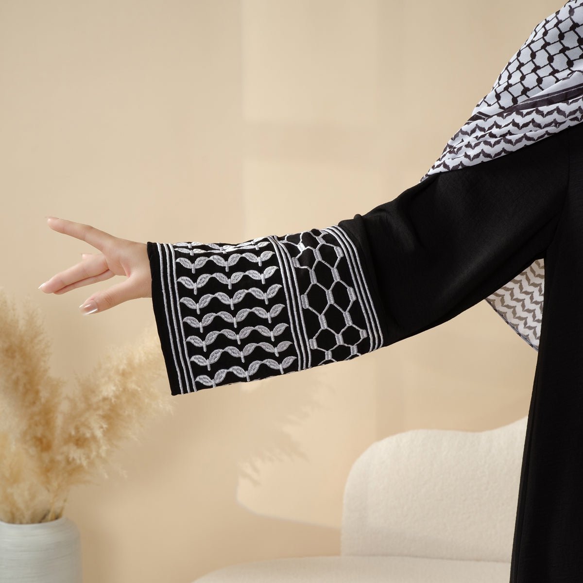 Mariam's Collection Palestinian Keffiyeh-Inspired Abaya with Matching Crossbody Bag Keffiyeh Abaya (MA131) — detail shot 8