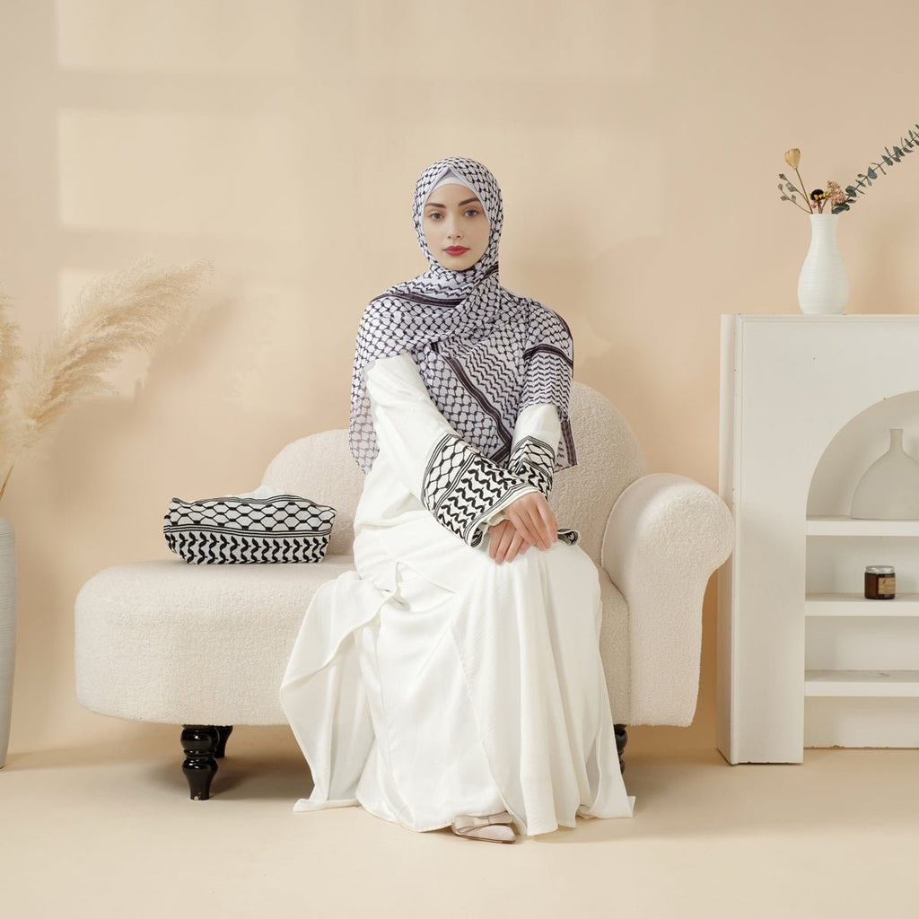 Mariam's Collection Palestinian Keffiyeh-Inspired Abaya with Matching Crossbody Bag Keffiyeh Abaya (MA131) — detail shot 7
