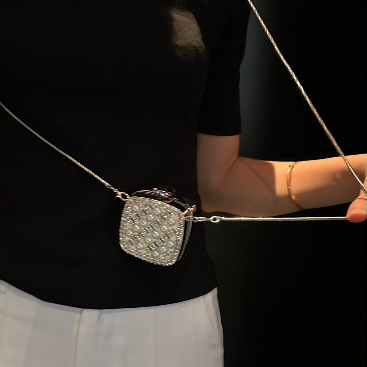 Mariam's Collection ‌Palm-Sized Diamond Mini Clutch Silver Glamour Gala Bag (MAC281) — Silver detail