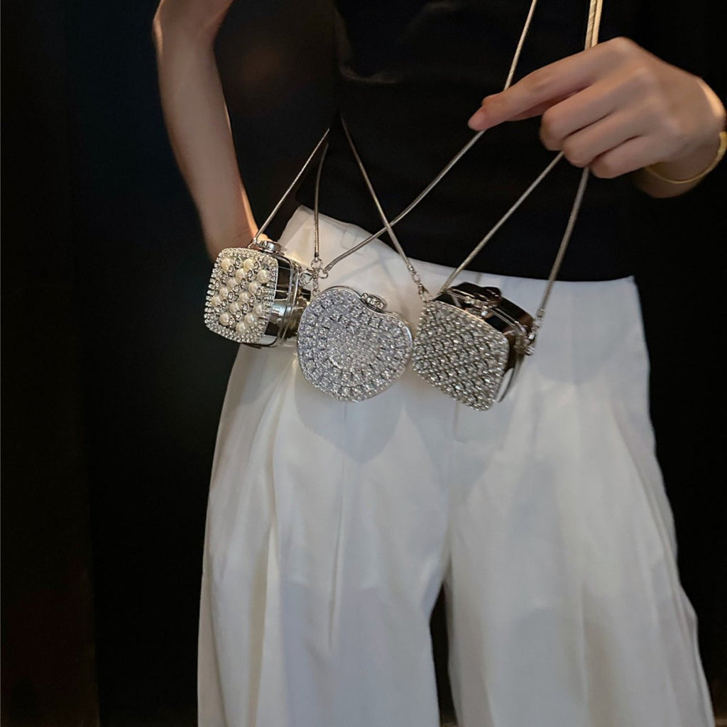 Mariam's Collection ‌Palm-Sized Diamond Mini Clutch Silver Glamour Gala Bag (MAC281) — detail shot 8