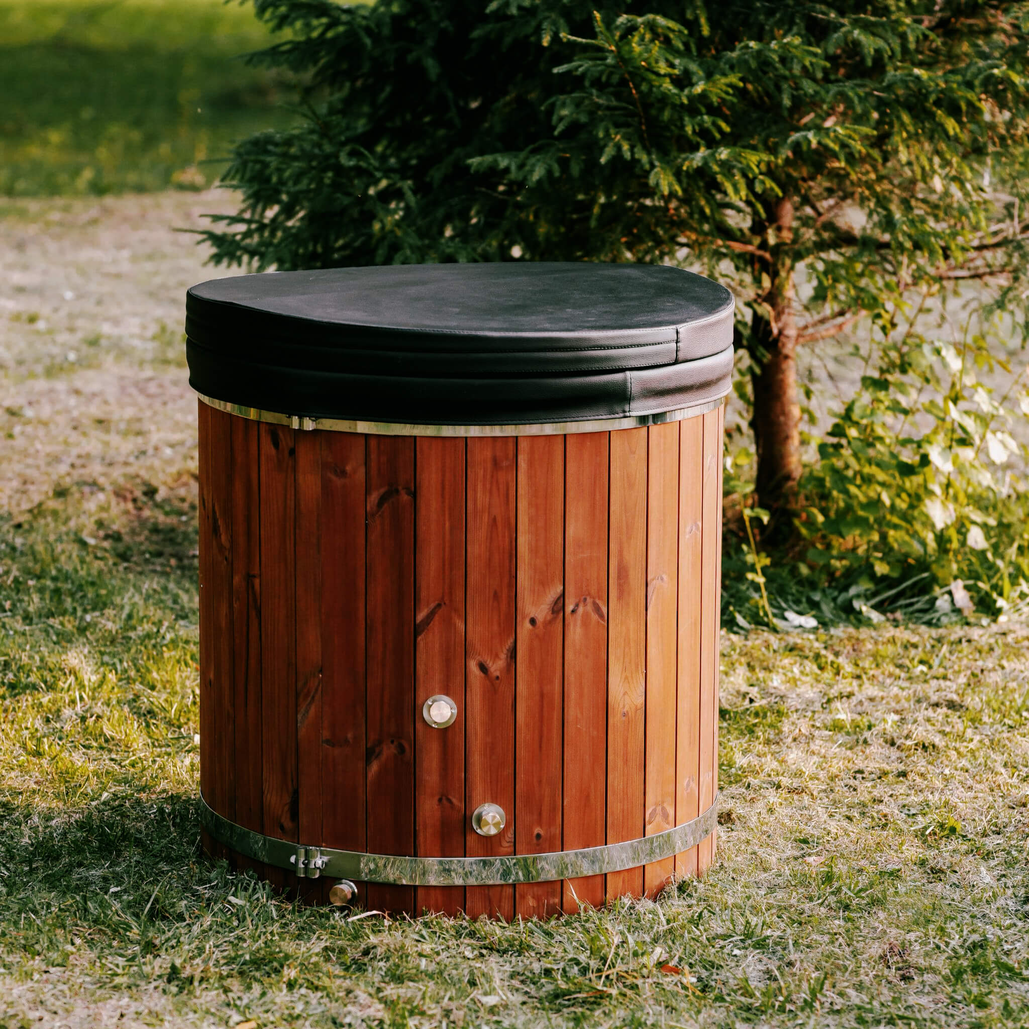 Premium 1-Person Fully-Assembled ThermoWood Cold Plunge Tub (SAK80914) – SAKSBY WHOLESALE, view 3
