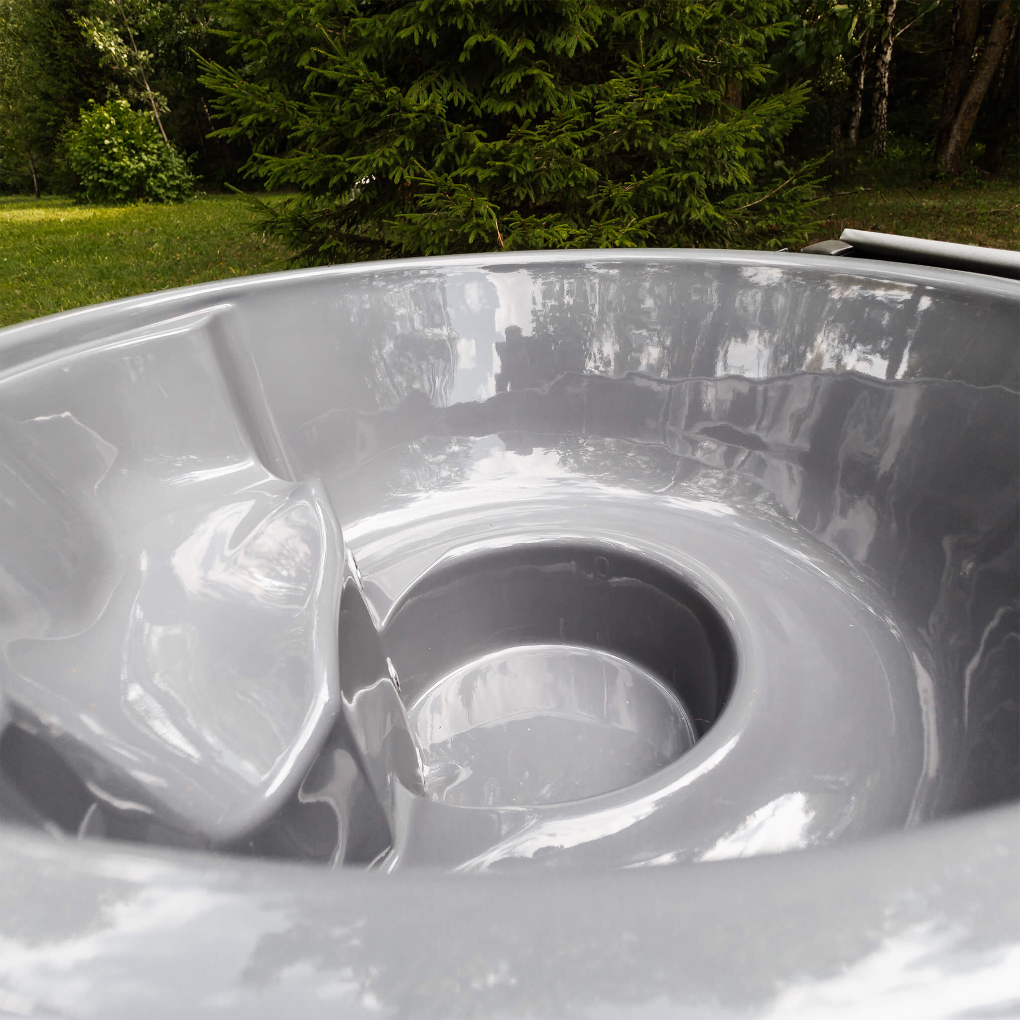 Premium 4-Person Fully-Assembled ThermoWood Wood-Fired Hot Tub (SAK14528) – SAKSBY WHOLESALE, view 8