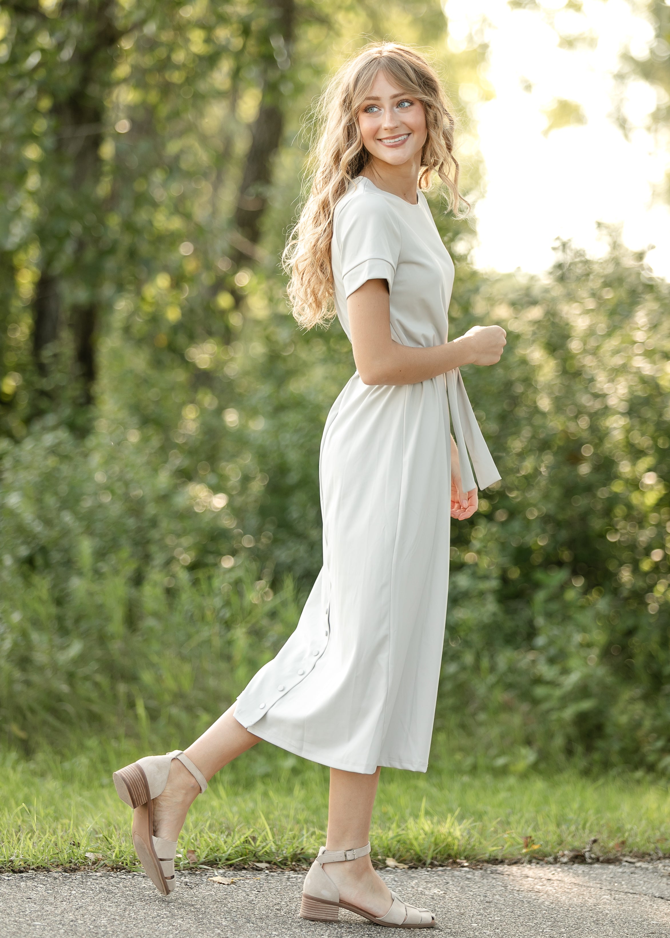 Inherit Co. Lennox Classic Midi Dress - 46" — detail close-up