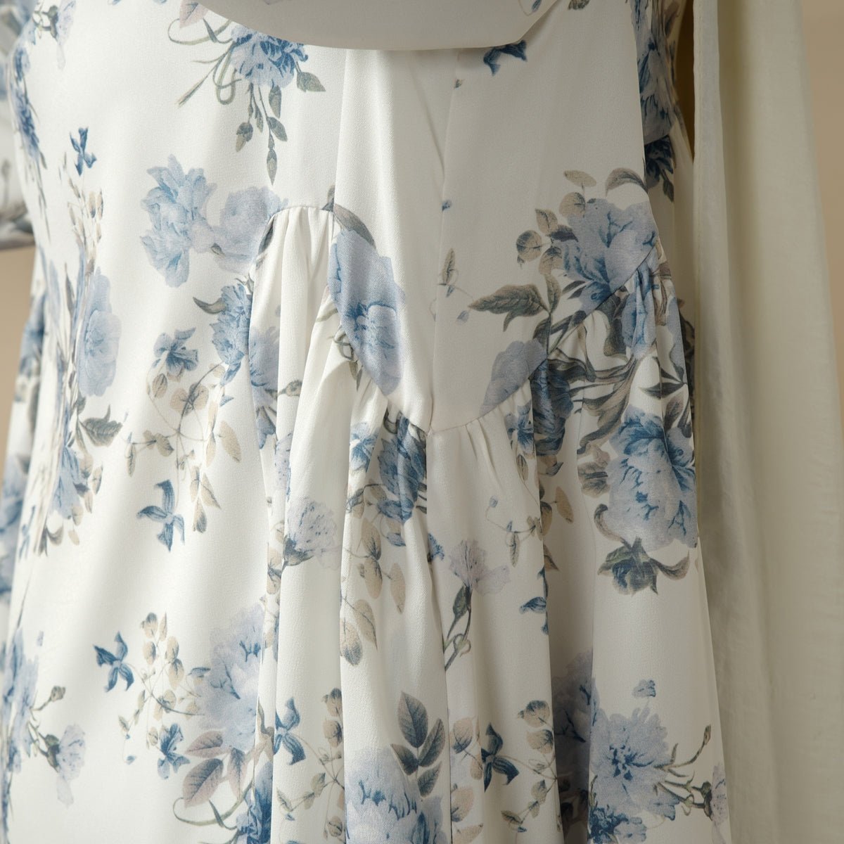 Mariam's Collection Printed Reversible Abaya (MA082) — side view