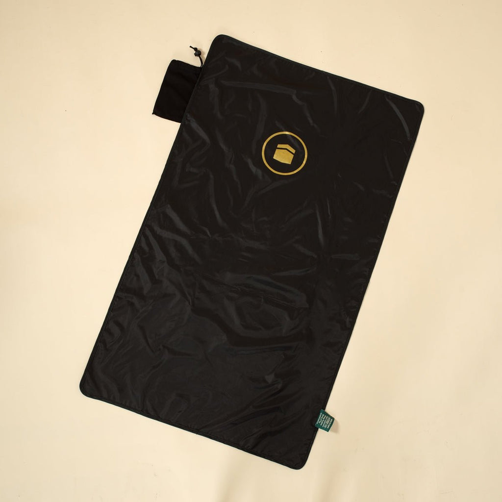 Mariam's Collection Portable Pocket Travel Prayer Mat - Muslim Japanese-inspired  (MR077) — construction detail