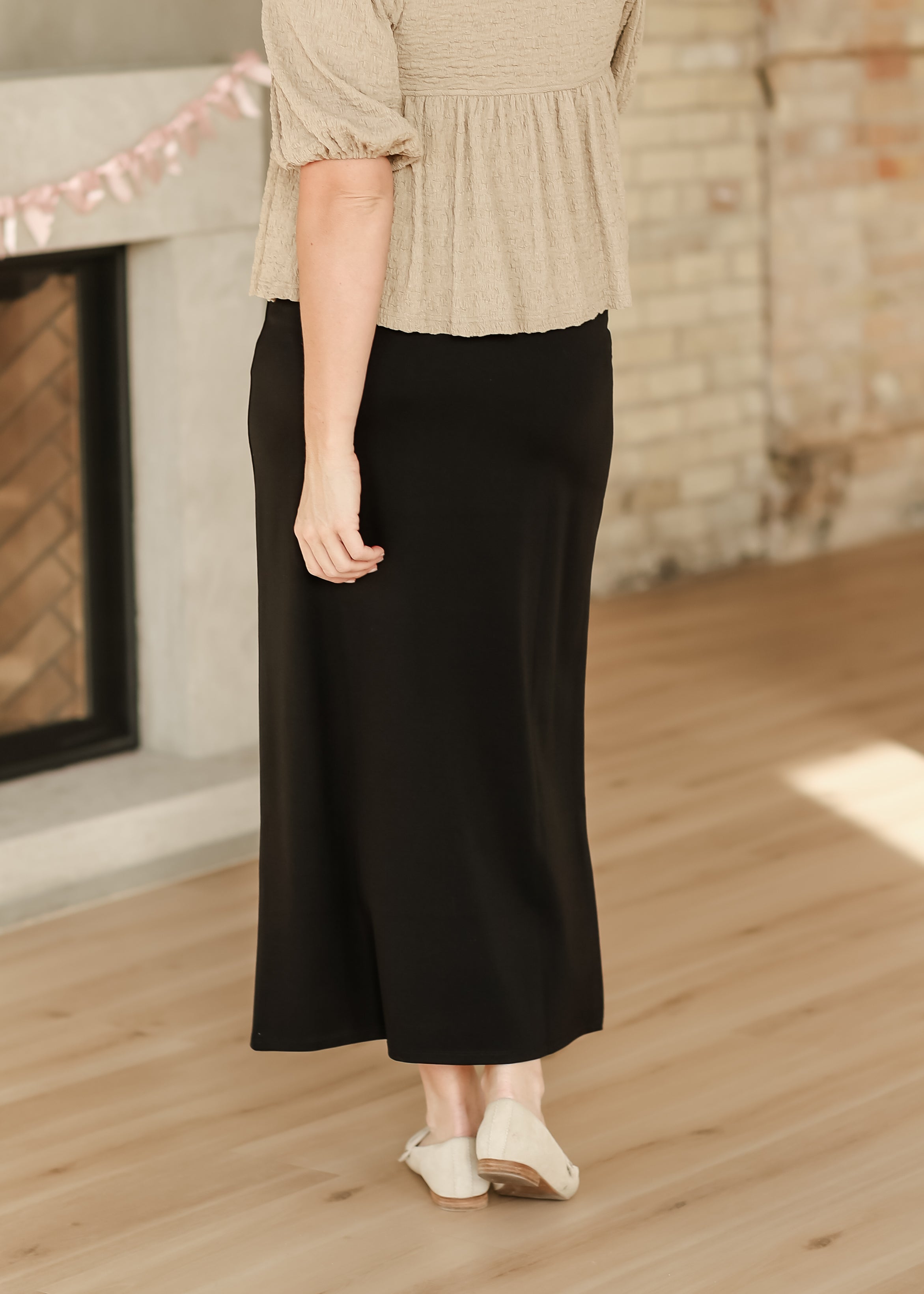 Inherit Co. Quinn Knit Maxi Skirt — fabric or material detail