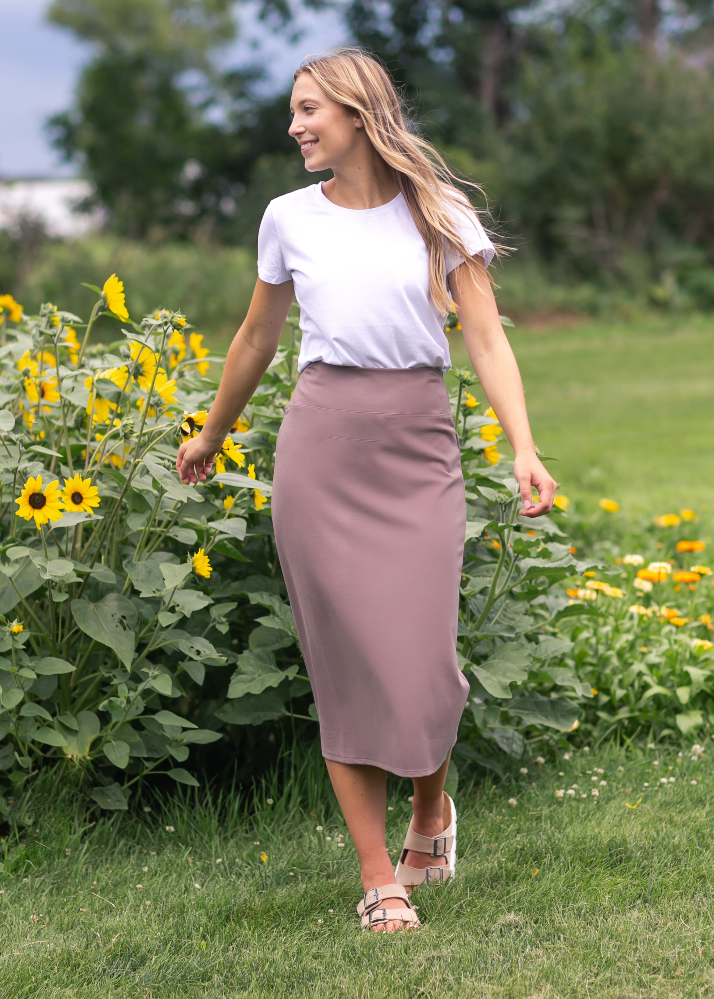 Inherit Co. Quinn Midi Skirt 31 Inch — detail close-up