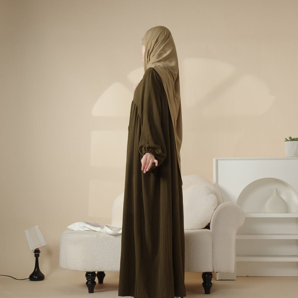 Mariam's Collection Reversible Abaya Made With Crepe Fabric (MA035) — product on model