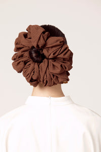 Ribbed Volume Scrunchie - Soft Brown Veiled Collection 