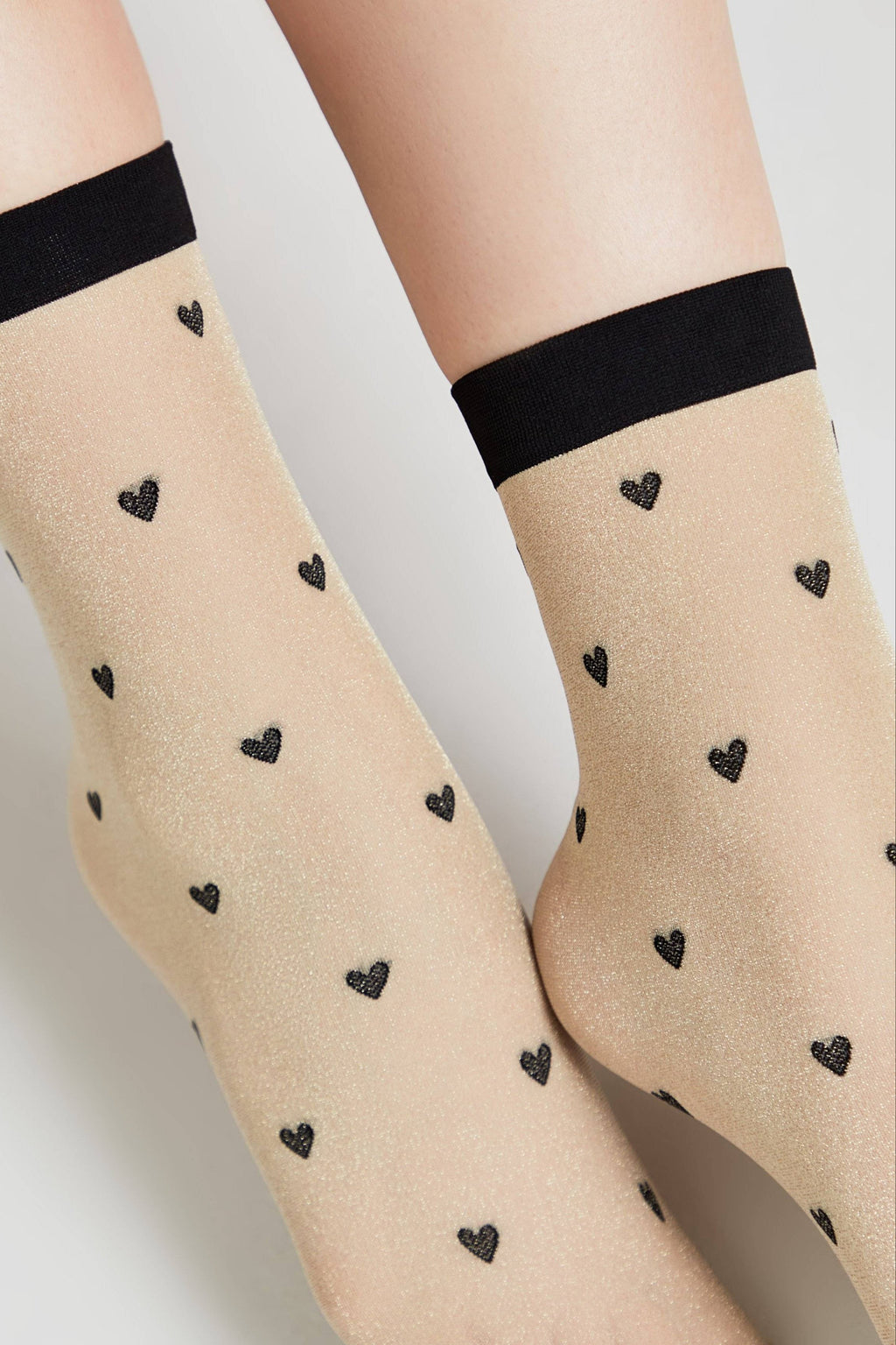 TheRanok.com Shimmering Socks Conte Fantasy - "Hearts" Designs — lifestyle context