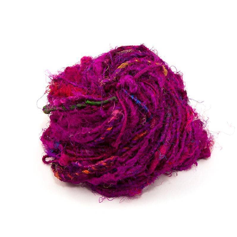 Darn Good Yarn Darn Good Yarn Sari Not Sorry Clutch Crochet Kit — detail shot 10