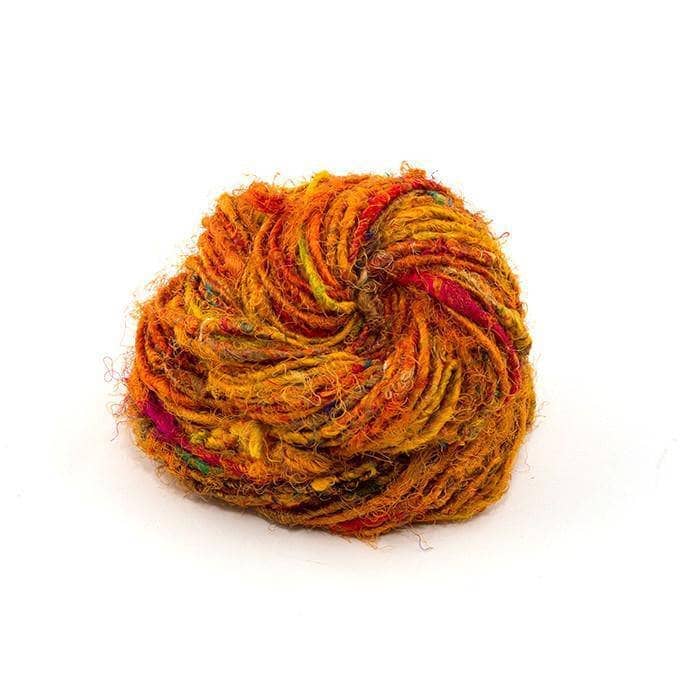 Darn Good Yarn Darn Good Yarn Sari Not Sorry Clutch Crochet Kit — detail shot 8