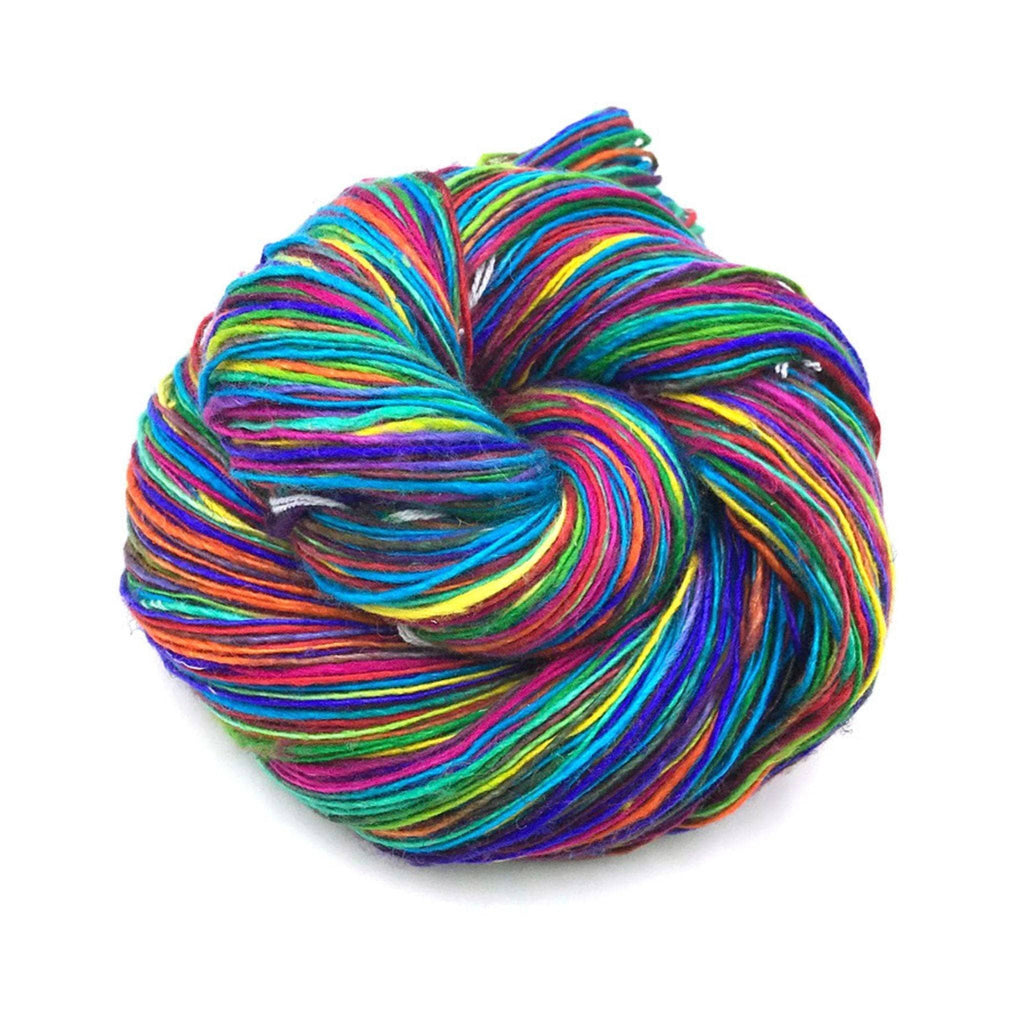 Darn Good Yarn Darn Good Yarn Shells on the Shoreline Silk Scarf Crochet Kit — detail shot 9