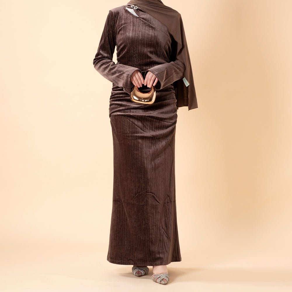 Mariam's Collection Mariam's Collection Shimmer Velvet Ruched Mermaid Gown(MA358) — in-use photo
