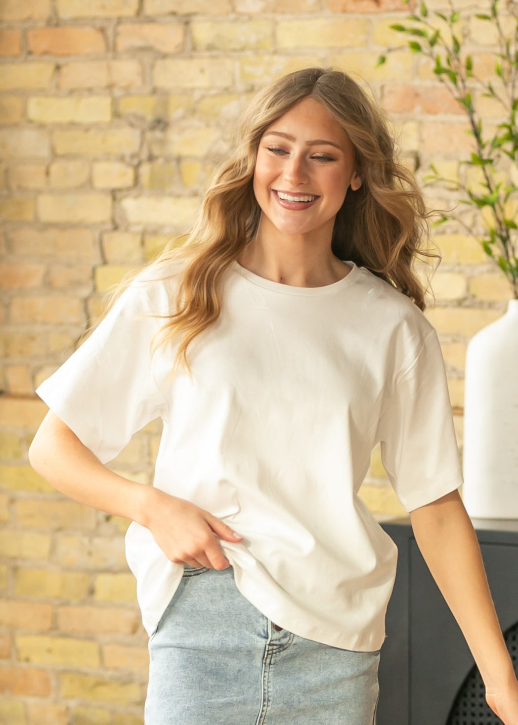 Inherit Co. Short Sleeve Essential Relaxed T-shirt — alternative angle