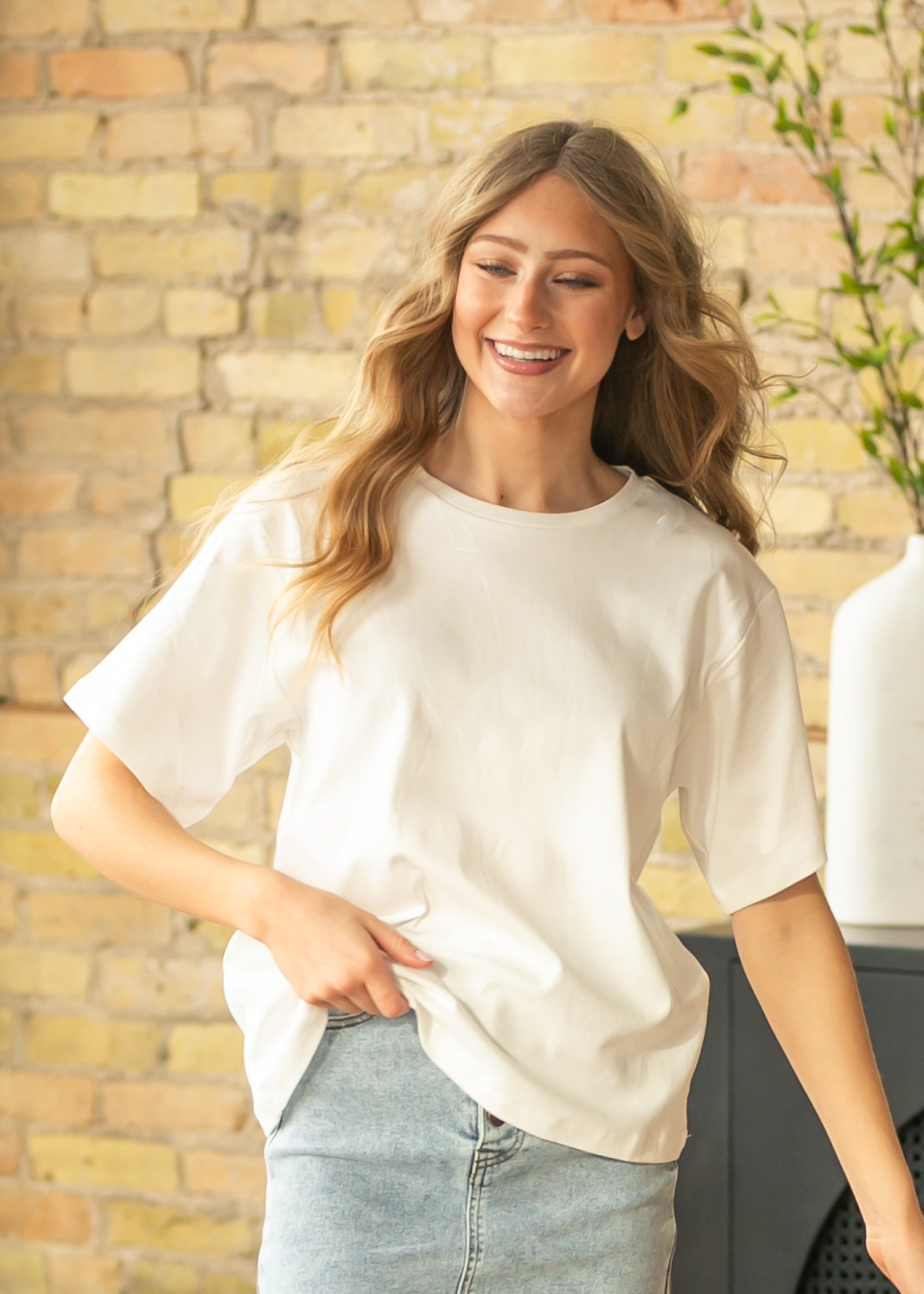 Inherit Co. Short Sleeve Essential Relaxed T-shirt — alternative angle