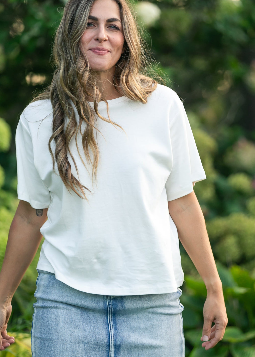 Inherit Co. Short Sleeve Essential Relaxed T-shirt — color detail