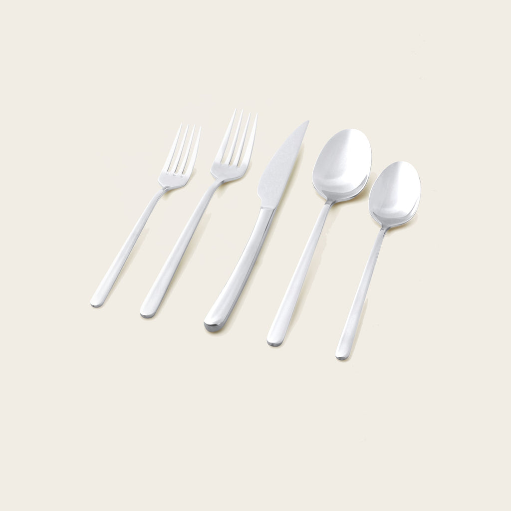 Italic Emilia Mirror 20-Piece Flatware Set — detail shot 14