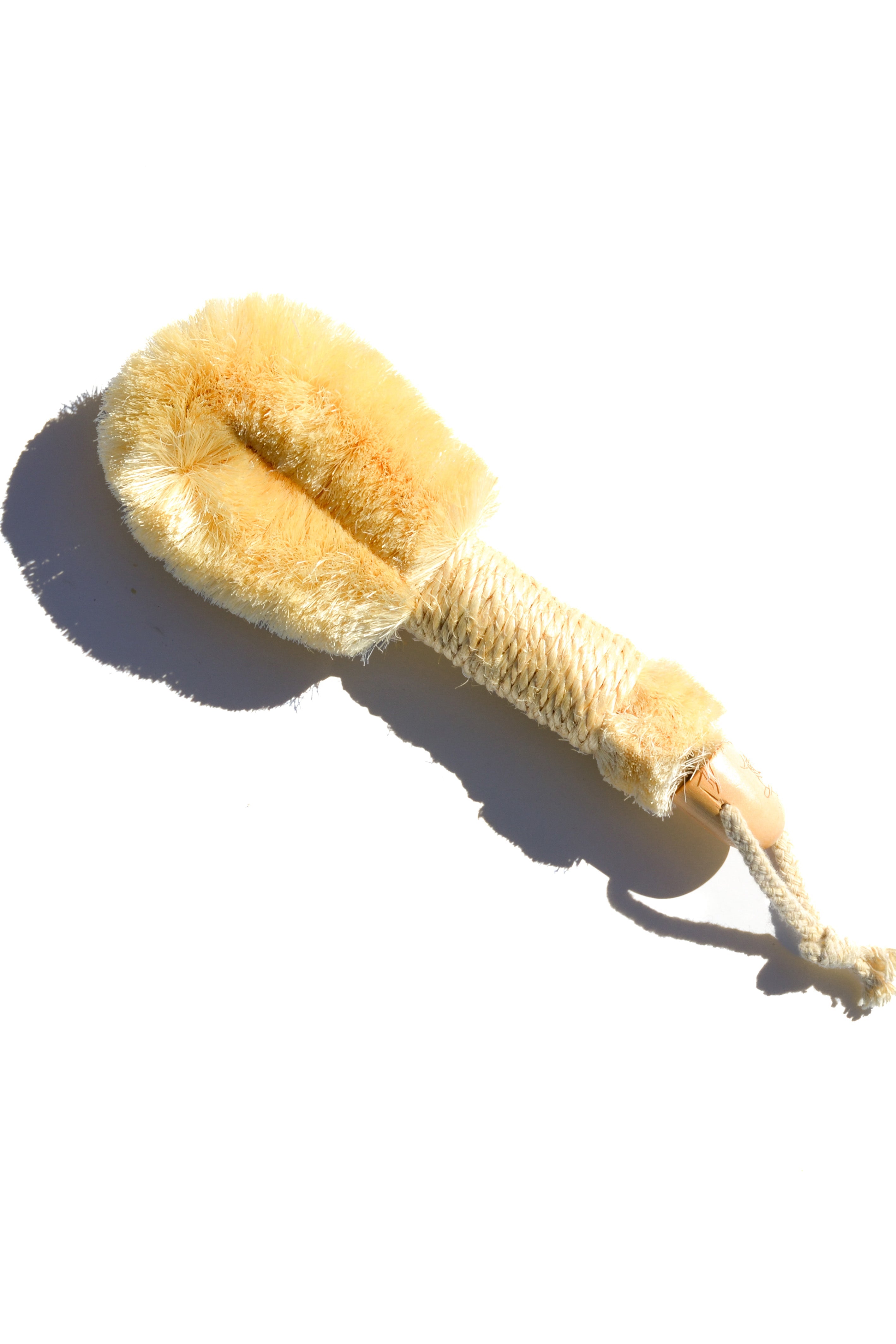 Pretty farm girl Sisal Exfoliating Dry Brush — side view