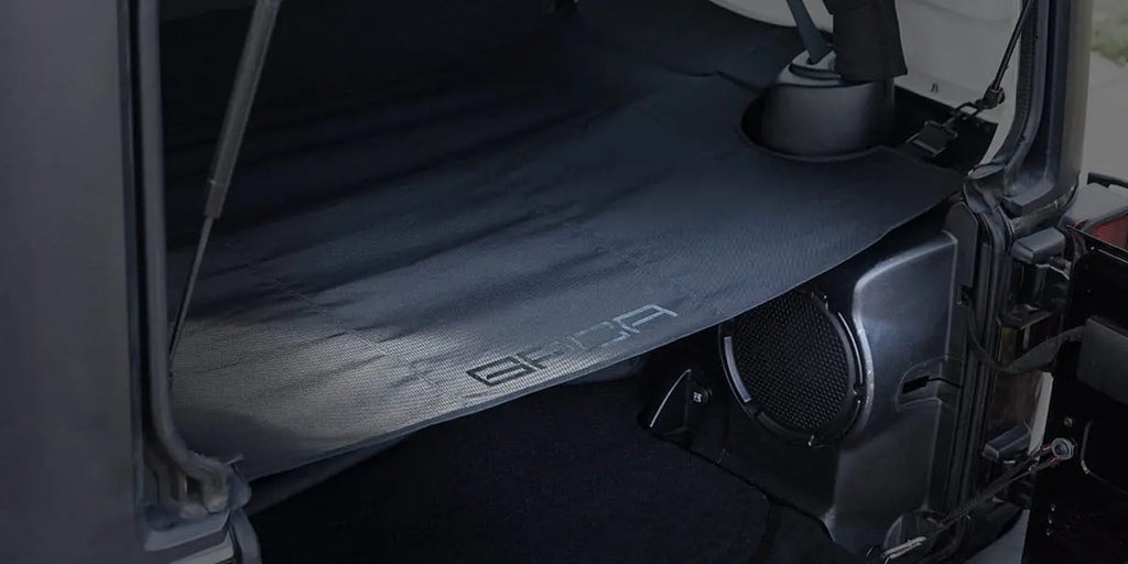 GPCA Jeep Wrangler JK 4DR Cargo Cover LITE (2007–2018) — in-use photo