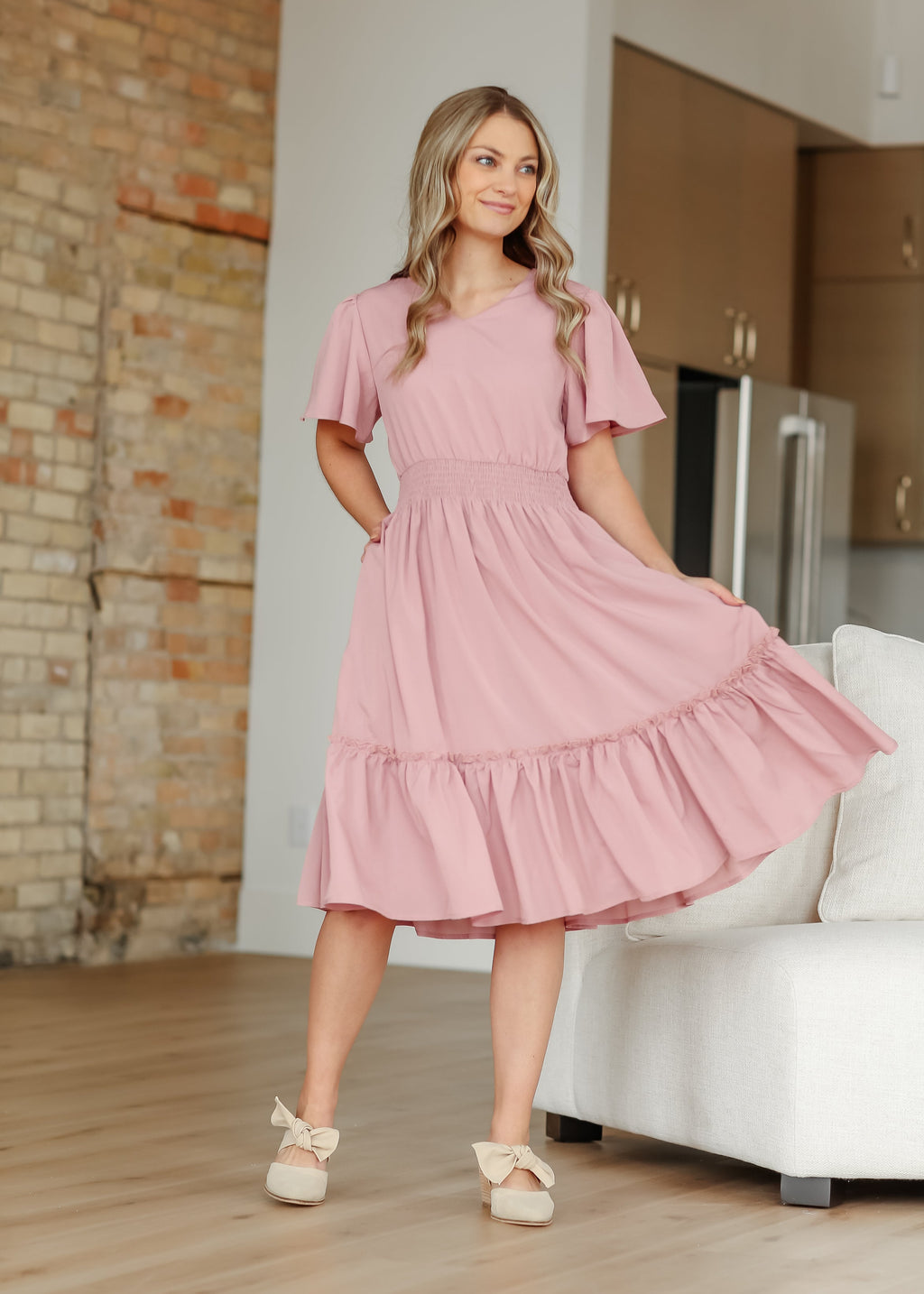 Inherit Co. Sophie V-Neck Midi Dress — color detail