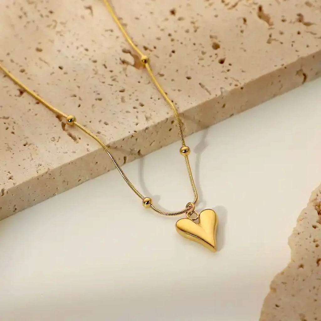 SORI STYLE Heart Ball Pendant Necklace Dainty Love Charm Jewelry Gift — detail close-up