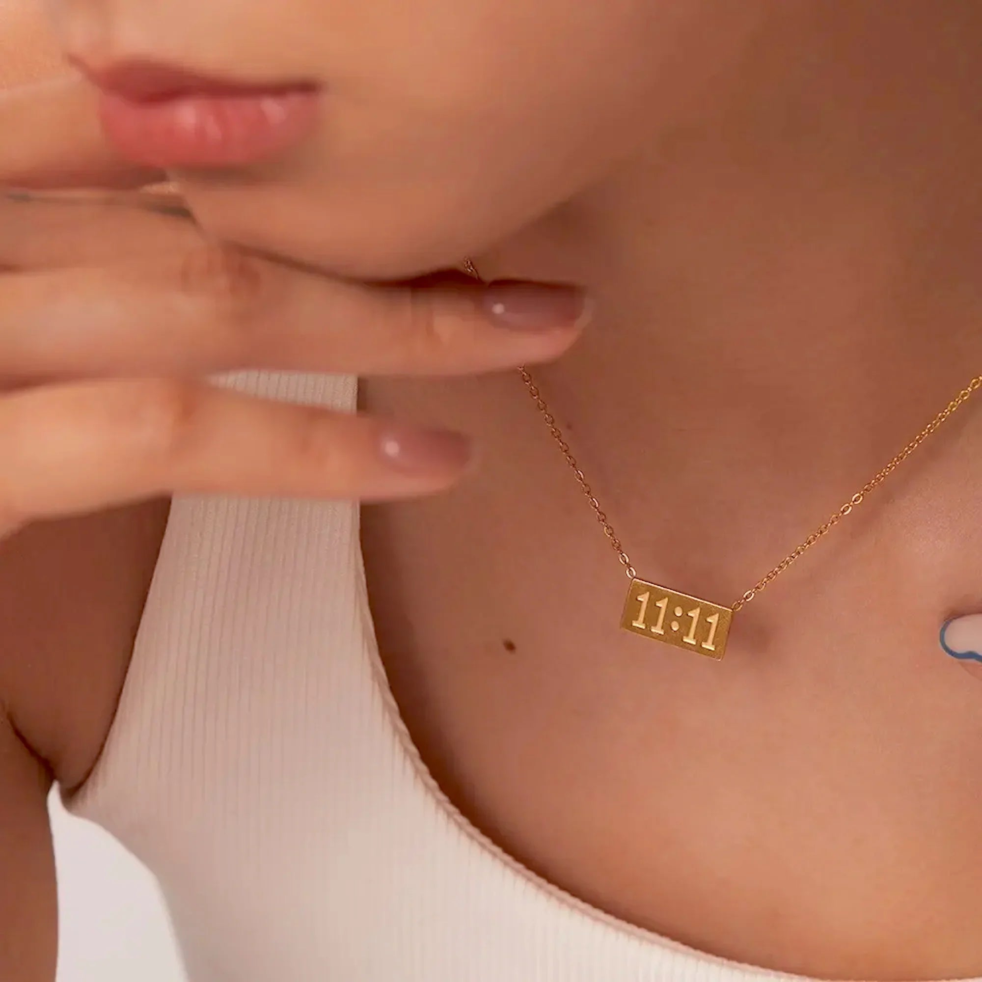 1111 Angel Number Necklace - Sori Style — view 5