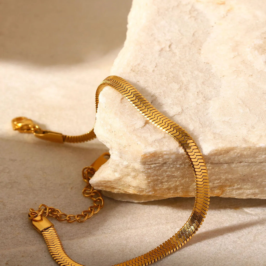 SORI STYLE Stylish Snake Chain Bracelet — side view