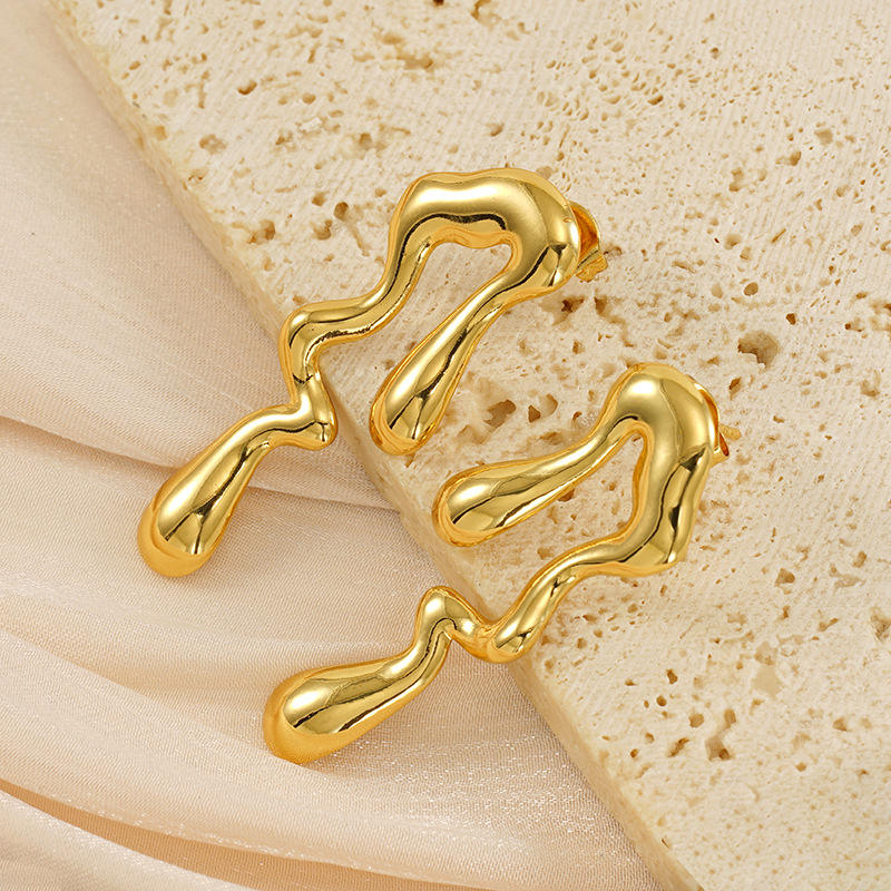 SORI STYLE Bold Waterdrop Statement Earring — back view