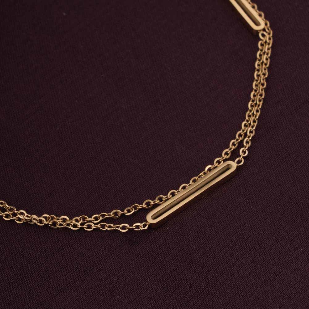 SORI STYLE Bar Charm Bracelet — detail close-up