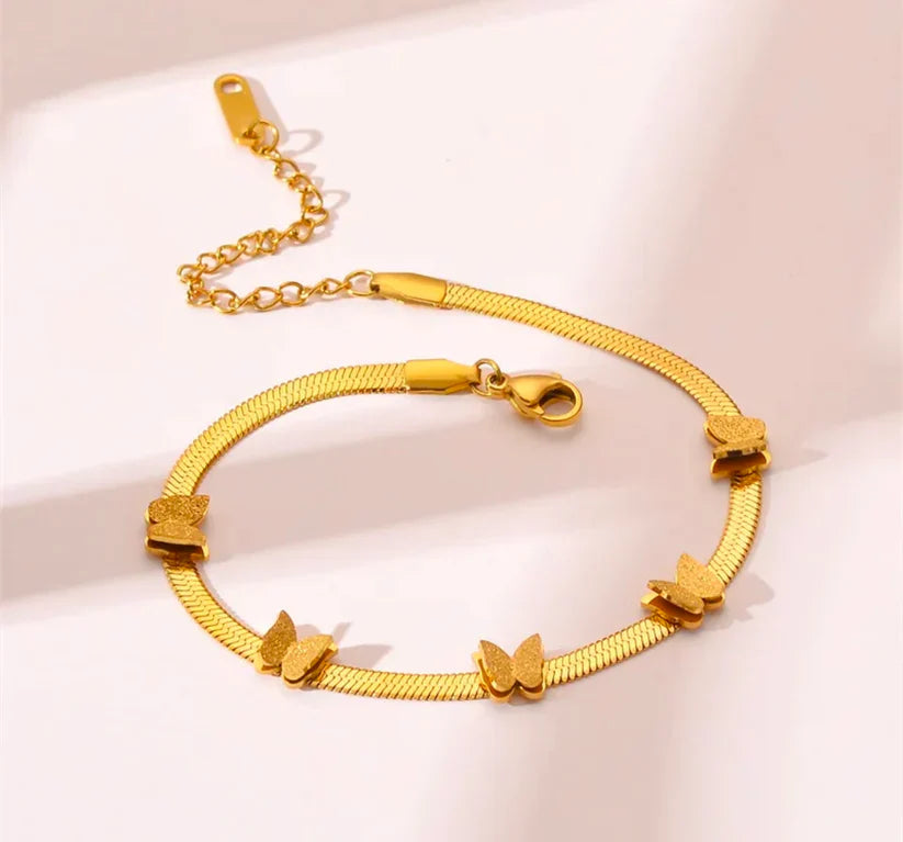 SORI STYLE Elegant Butterfly Charm Bracelet — side view