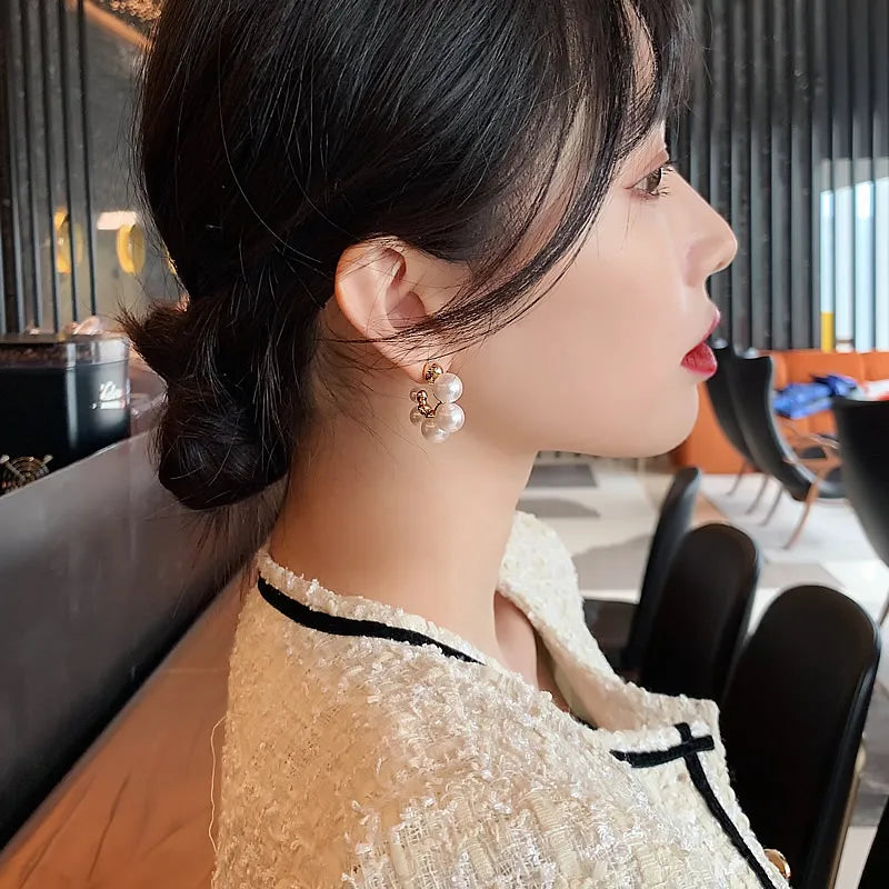 SORI STYLE Elegant Pearl Cluster Hoop Earring — detail close-up