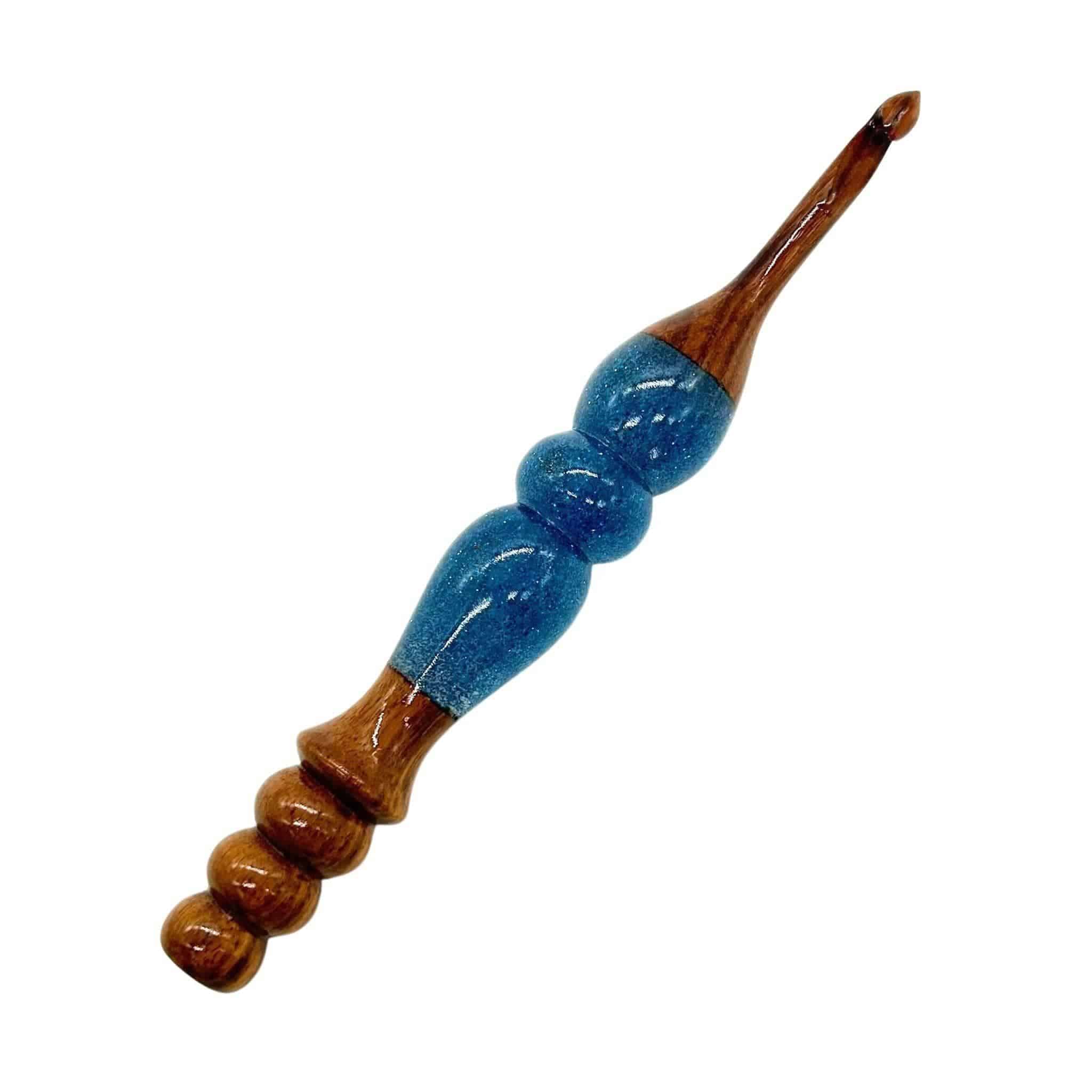 Darn Good Yarn Sparkle Rosewood Crochet Hook — detail shot 9