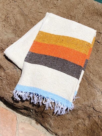 WONENA Sundream 70s - Sustainable Recycled Throw Blanket — main product shot
