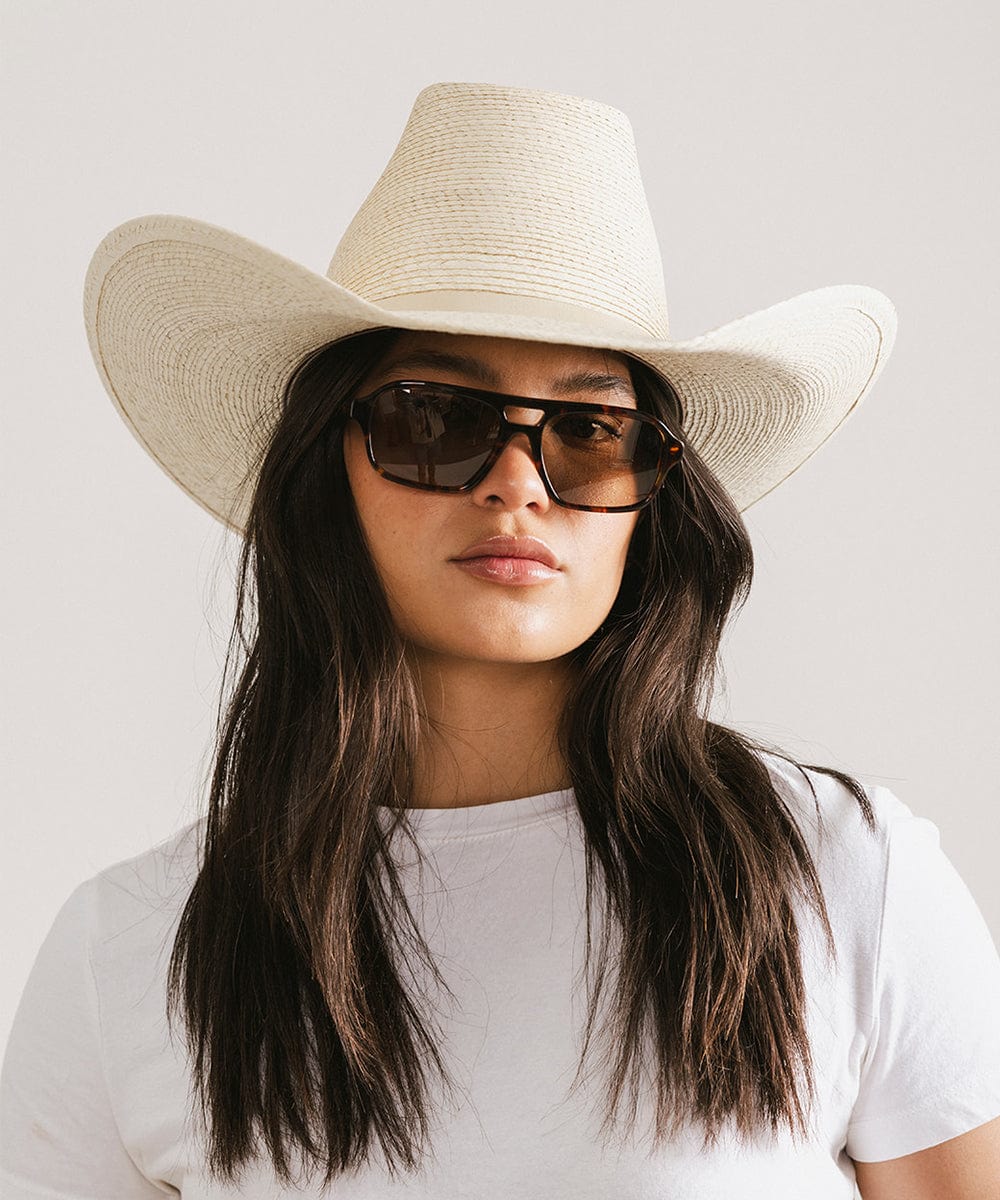 GIGI PIP Beau Aviator Sunglasses — color detail