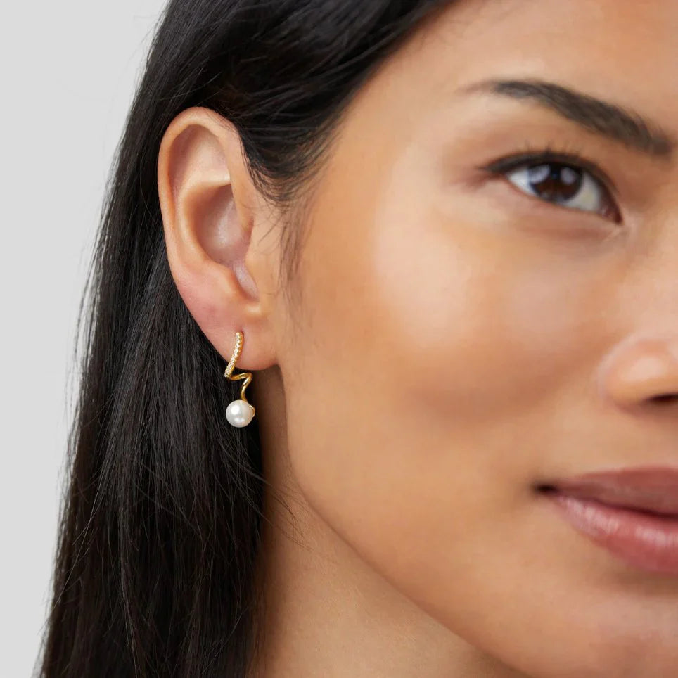 SORI STYLE Pearl Wave Earring — construction detail