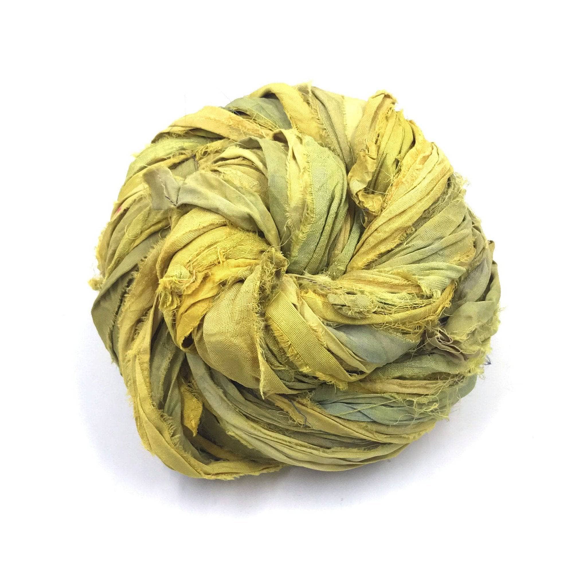 Darn Good Yarn Tasseled Sari Silk Clutch Knit Kit — detail shot 8
