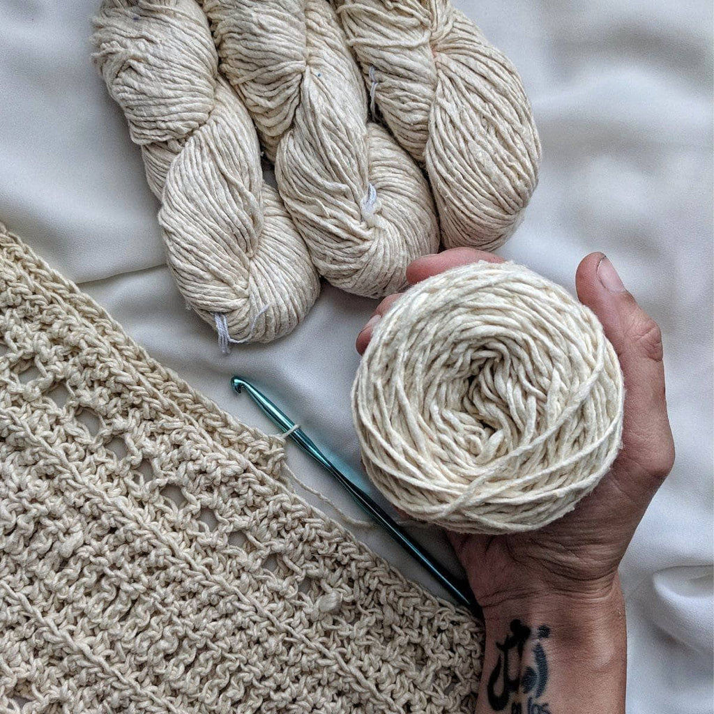 Darn Good Yarn Darn Good Yarn The Driftwood Tee Crochet Kit — construction detail