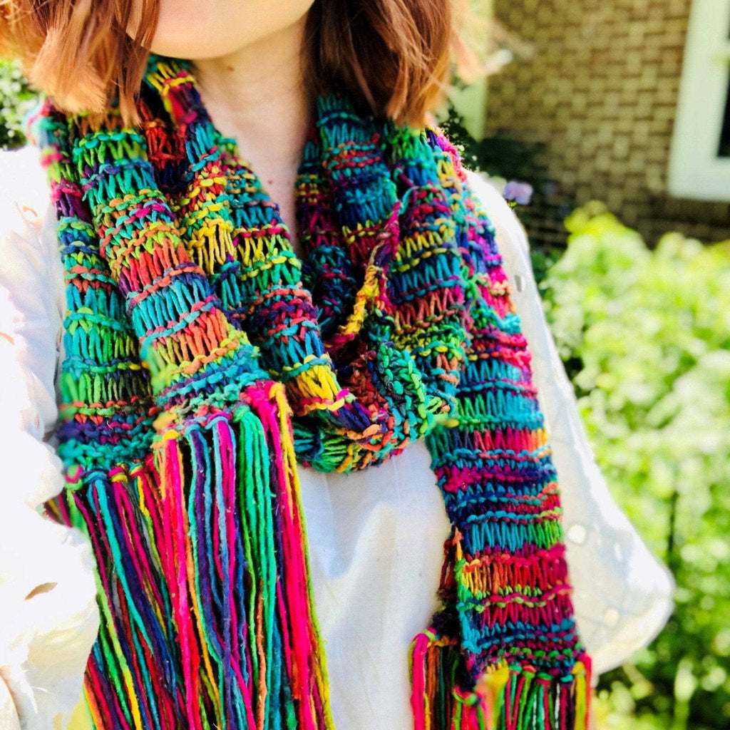 Darn Good Yarn Darn Good Yarn The Iris Scarf Knitting Kit — construction detail